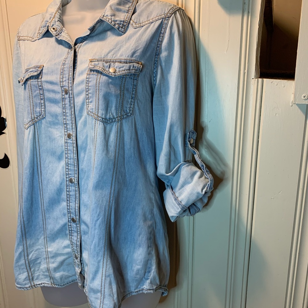 Anthropologie Francesca's birdcage chambray top M